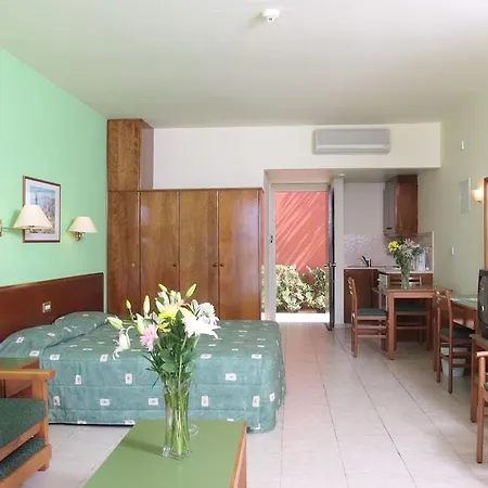 Hotel apartamentowy Panas Village 4*