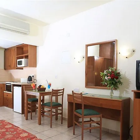 Hotel apartamentowy Panas Village 4*